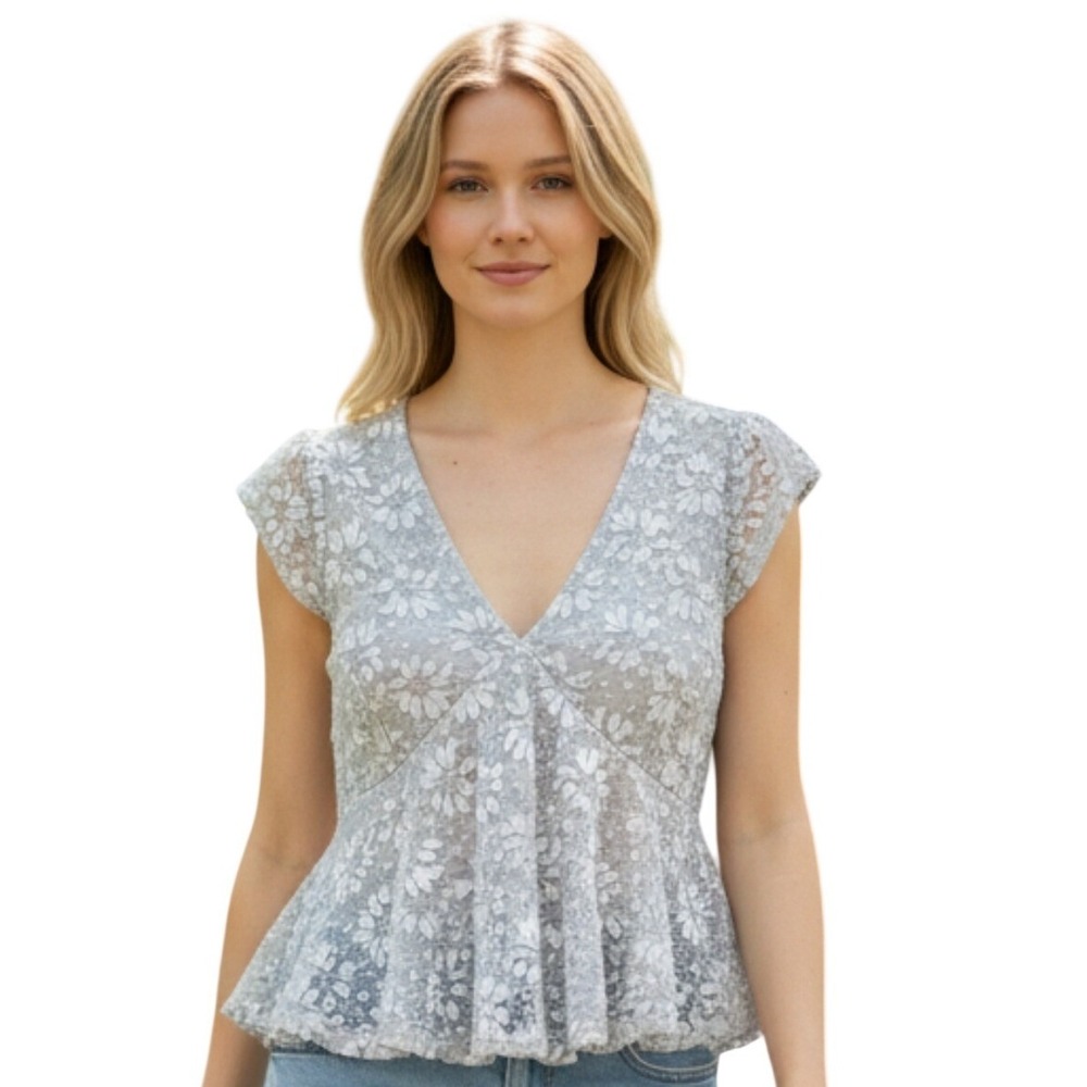 Y2K La Peche Babydoll Lace Floral Womens sz Large Plunging Vneck   Open knit Top